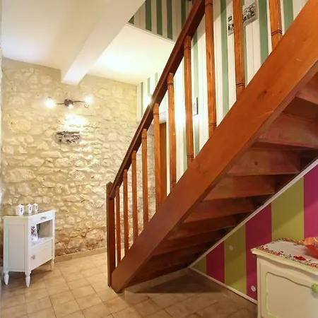 La Halte De Segondignac Saint-Germain-dʼEsteuil