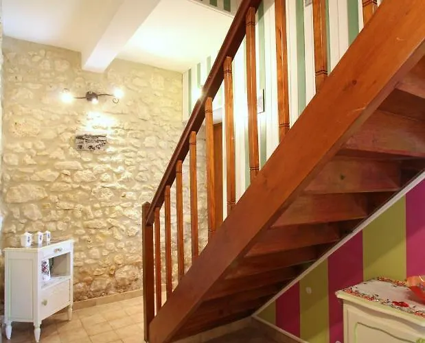 La Halte De Segondignac Saint-Germain-dʼEsteuil